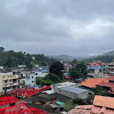 Hotel Dolphin Residency Thekkady Zewnętrze zdjęcie