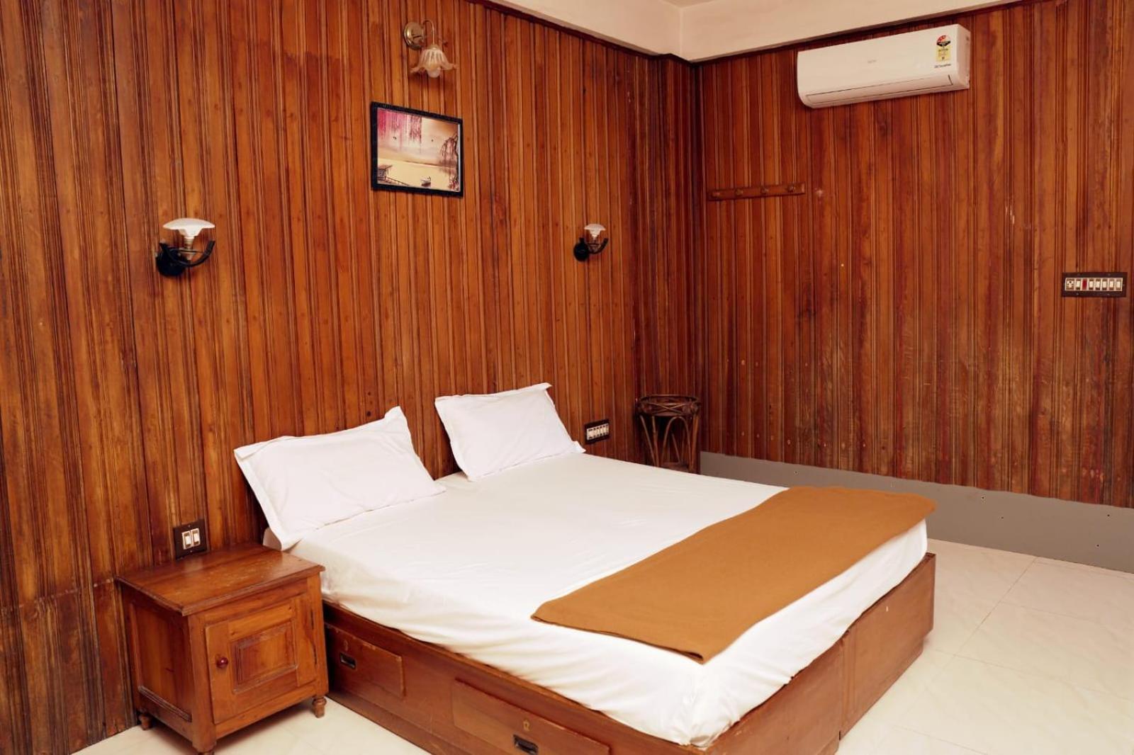 Hotel Dolphin Residency Thekkady Zewnętrze zdjęcie