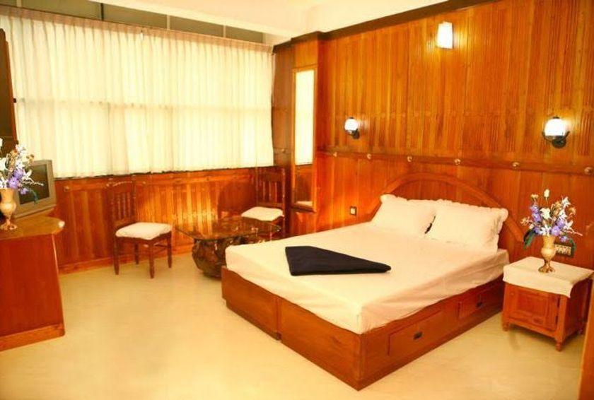 Hotel Dolphin Residency Thekkady Zewnętrze zdjęcie