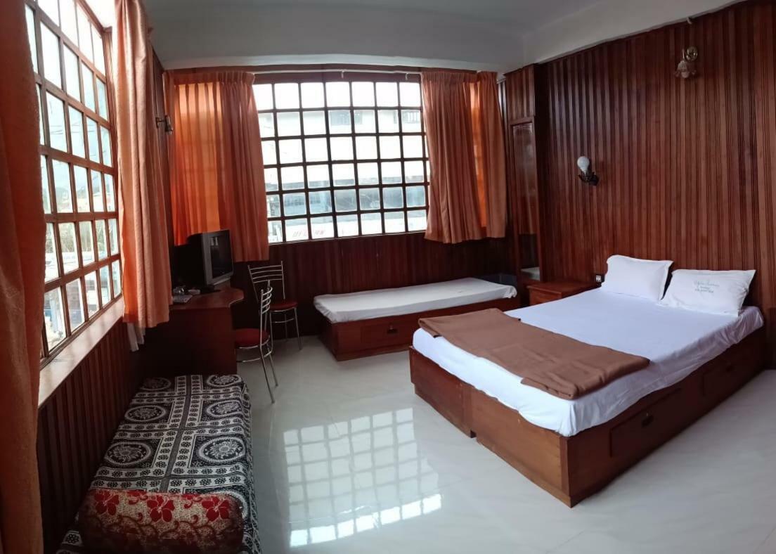 Hotel Dolphin Residency Thekkady Zewnętrze zdjęcie