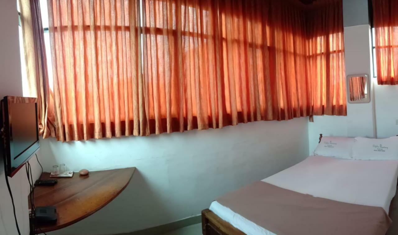 Hotel Dolphin Residency Thekkady Zewnętrze zdjęcie